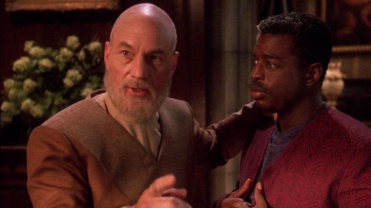 Patrick Stewart e Levar Burton in Star Trek: The Next Generation