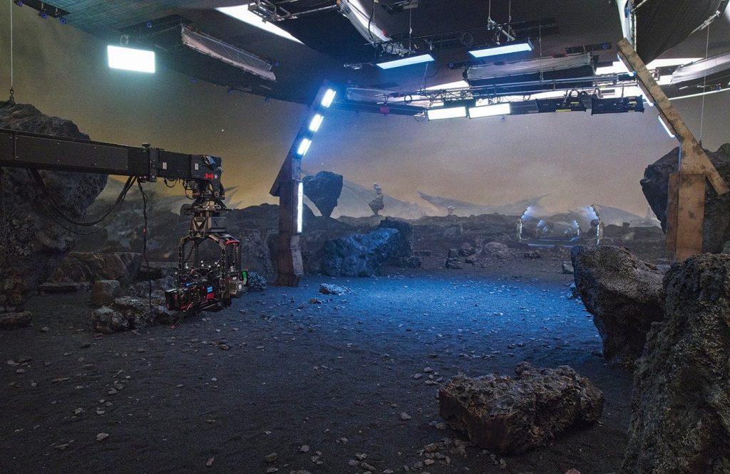Fotografia del set con in uso la tecnologia Virtuale