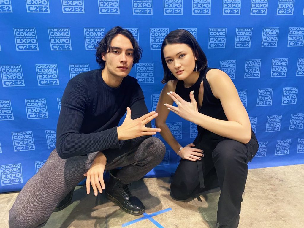 Evan Evagora e Isa Briones