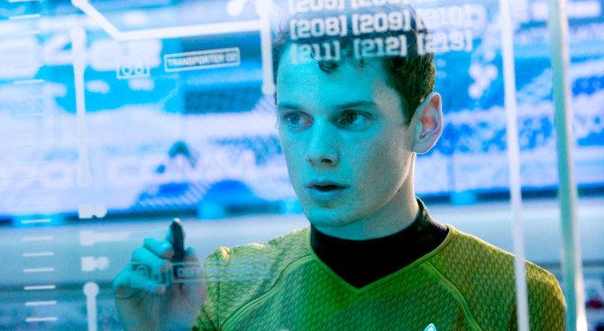 Anton Yelchin interprete di Pavel Andreivich Chekov nei precedenti film di Star Trek Kelvinline