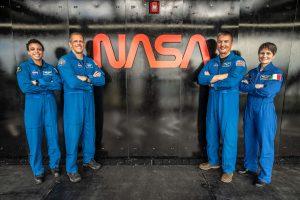 Astro-Samantha, missione Crew-4 di SpaceX