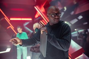 Il regista Olatunde Osunsanmi sul set di Star Trek: Section 31, in streaming su Paramount+, 2025. Credito fotografico: Jan Thijs/Paramount+