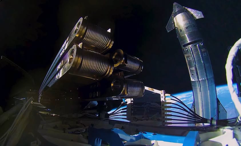 La Starship S41 ripresa da uno degli Starlink V3 appena rilasciati. Credito: SpaceX